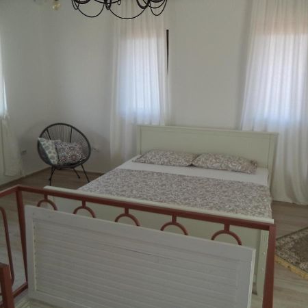 Chic Sea Front Apartment With Breathtaking Kotor Bay View Donji Stoliv Exteriér fotografie