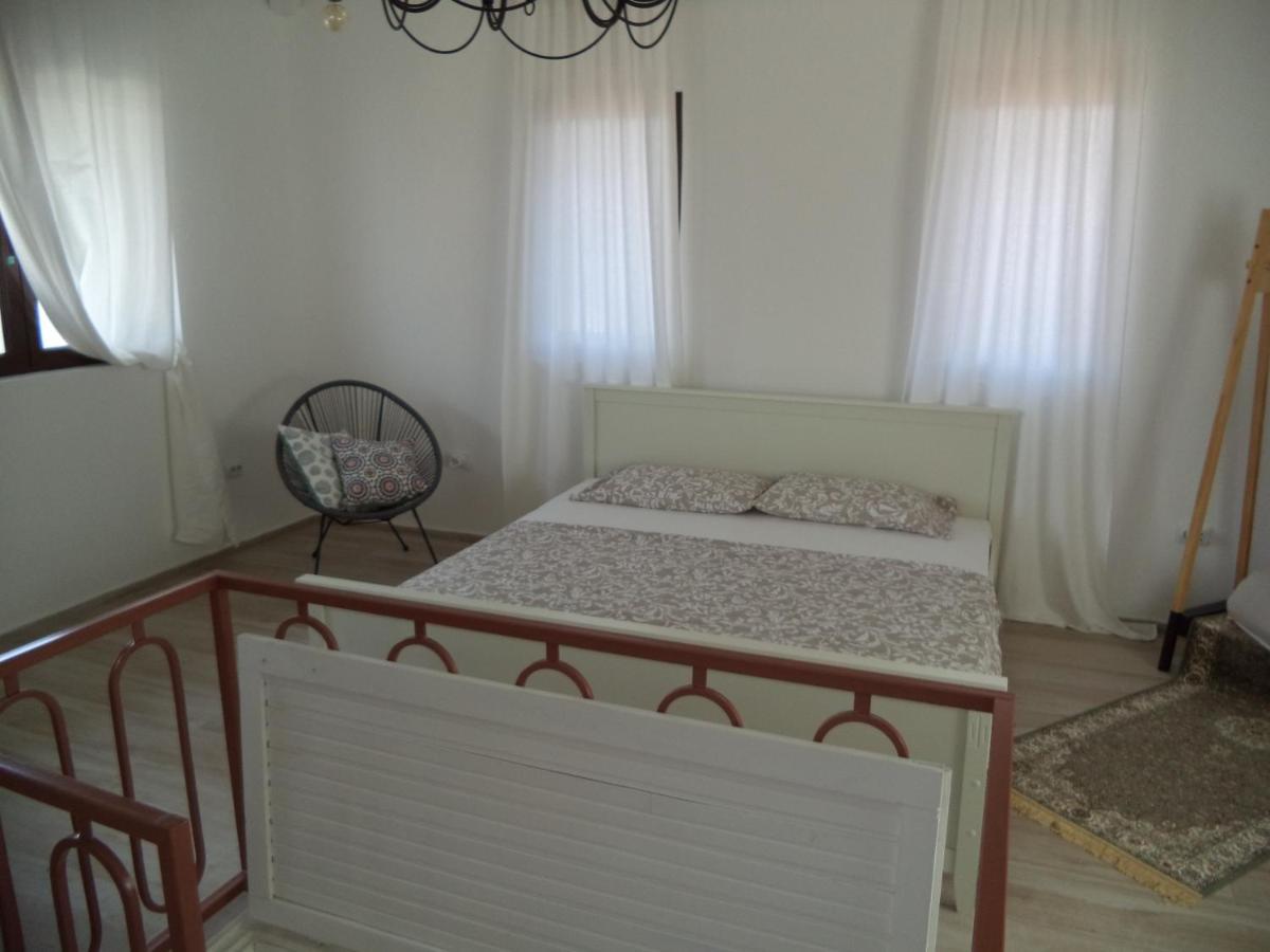 Chic Sea Front Apartment With Breathtaking Kotor Bay View Donji Stoliv Exteriér fotografie